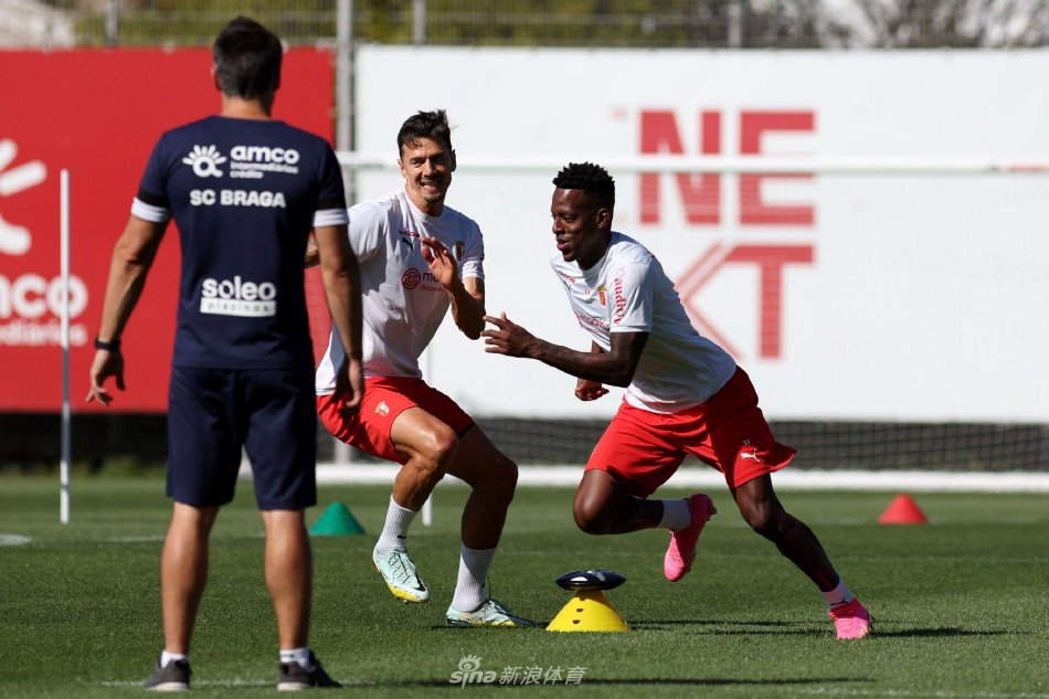 总决赛中 总决赛中