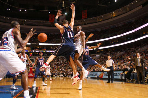 赛场上创造 赛场上创造